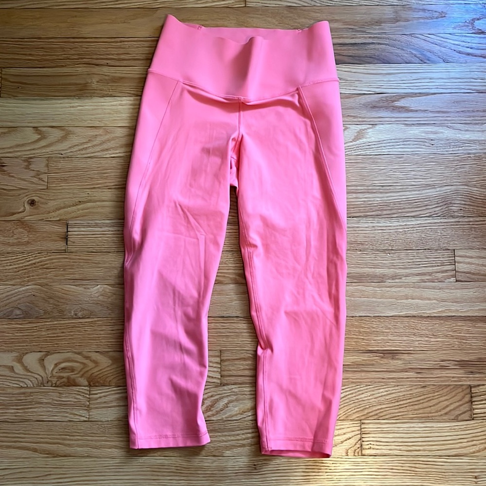 Old Navy Elevate Built in Sculpt leggings